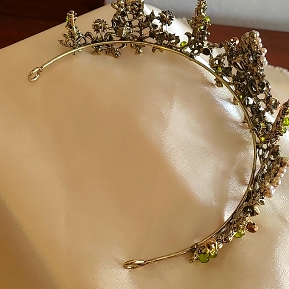 Vintage Princess Queen Headdress Jewelry Bridal or Sweet Sixteen. - Picture 15 of 16